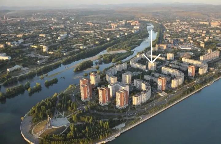 Apartment на Стрелке с красивым видом на Иртыш Оскемен Екстер'єр фото